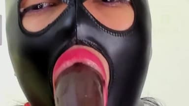 latex y mascara - juego de roles- cornudo 