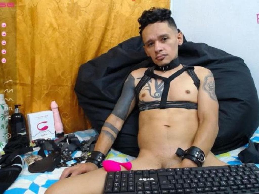 Photo 8 from Sexy Boy