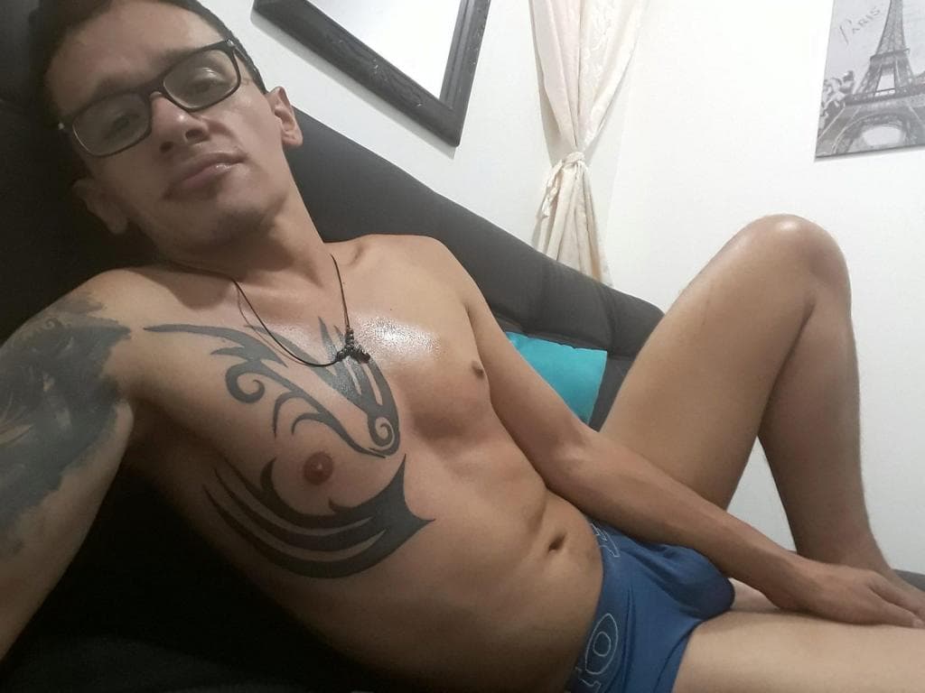 Photo 7 from Sexy Boy