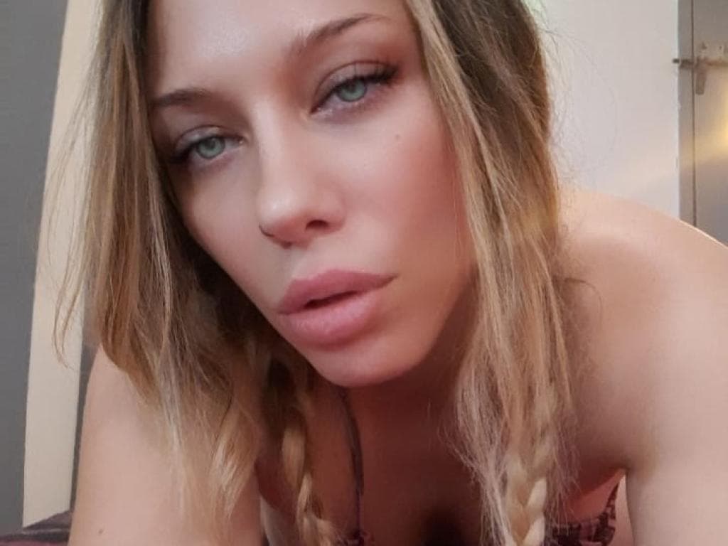 Photo 4 from Viking Girl