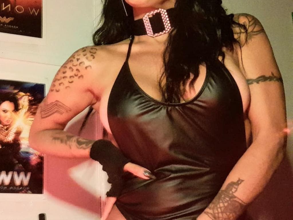 Photo 9 from Una Diablita Suelta En Halloween