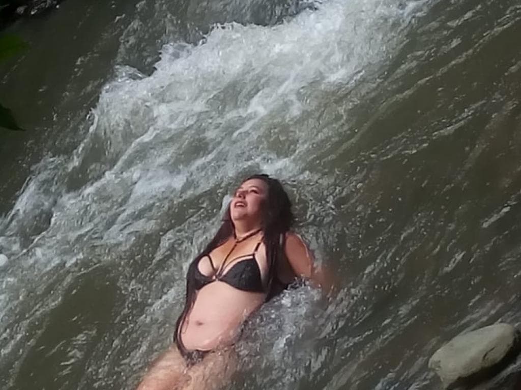 Photo 3 from chica caliente y latina 