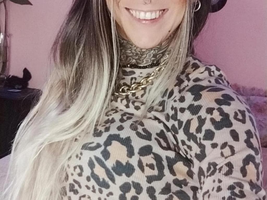 Photo 37 from Raaawr