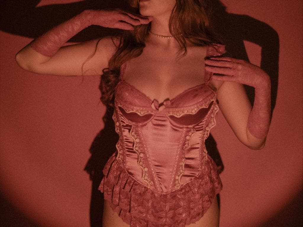 Photo 2 from Burlesque