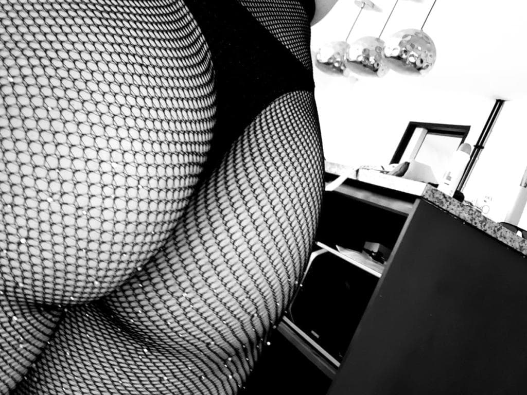 Photo 9 from In black and white
