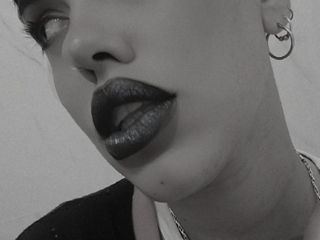 Photo 5 from In black and white