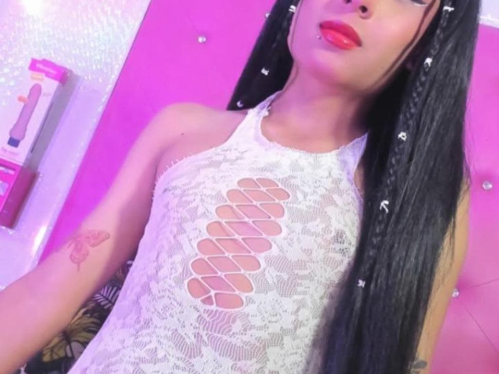 Photo 59 from mmm sexy emily 