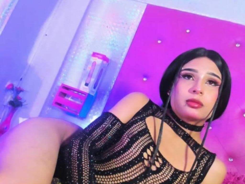 Photo 28 from mmm sexy emily 