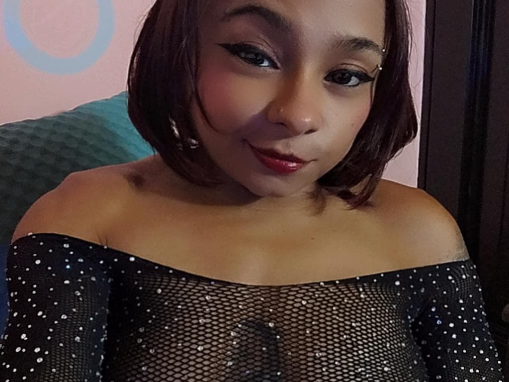 Photo 1 from Sexy latina 