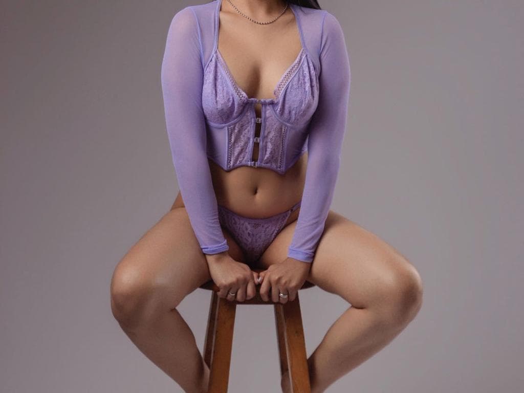 Photo 1 from A SPECIAL SHOOTING FOR U 