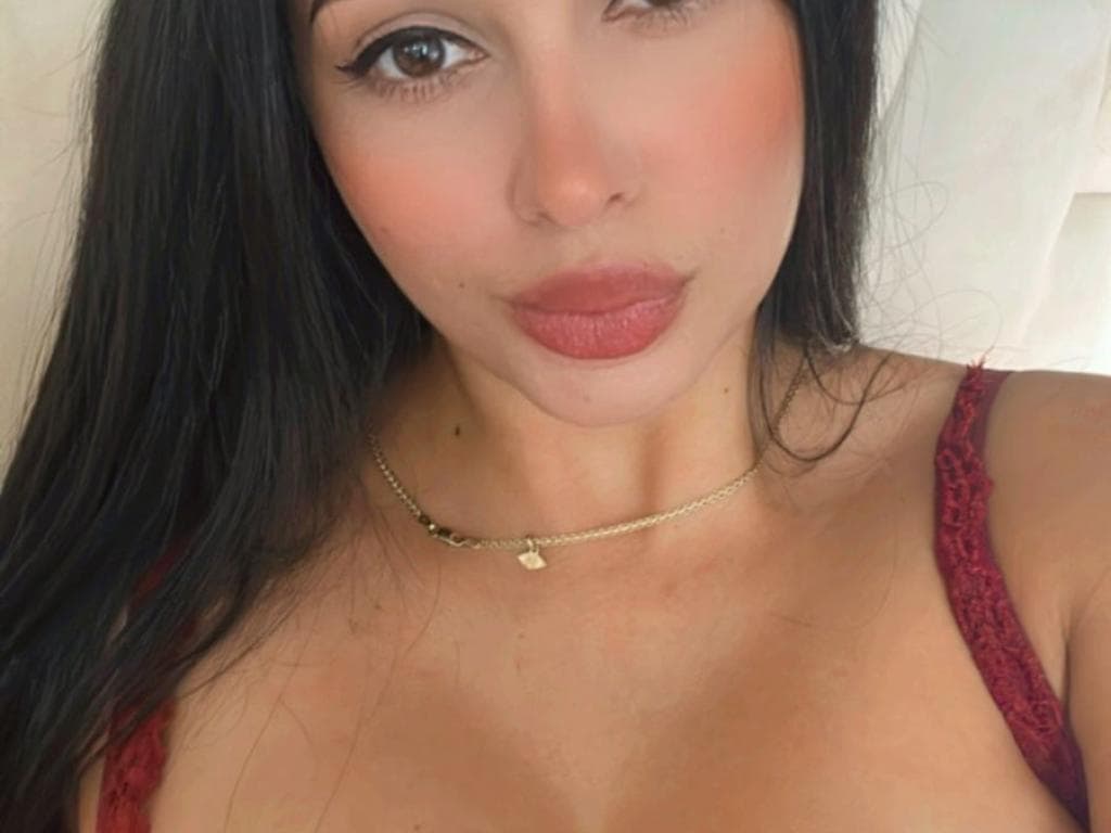 Photo 4 from sexy woman